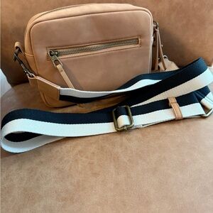Universal Thread Tan Crossbody Bag with Black and White Strap
